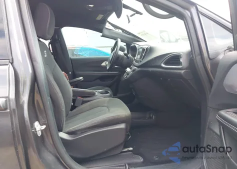 2018 Chrysler Pacifica Touring Plus z USA, uszkodzony, nr VIN 2C4RC1FGXJR357931